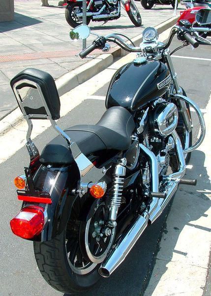 2010 Harley-Davidson Sportster 1200 Cruiser 
