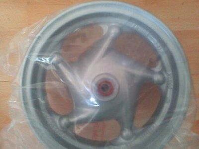 ORIGINAL,BRAND NEW,FORNT WHEEL 12&#039;&#039; IN SILVER,FOR KYMCO,DINK125/150