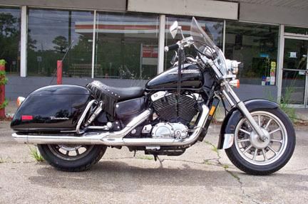 A million $$$ of fun for $3,999!!! 1100 Touring Ace, 1 owner, black, well kept!