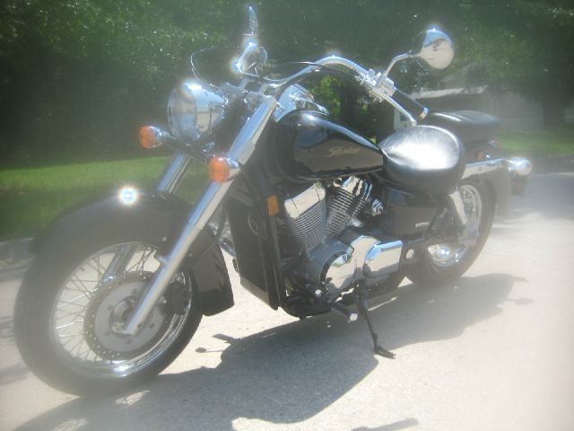 Used 2006 Honda SHADOW for sale.