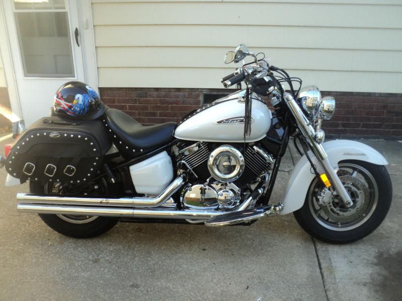 08 Yamaha Vstar v star 1100 Classic, 3,300 miles, clean title, one owner