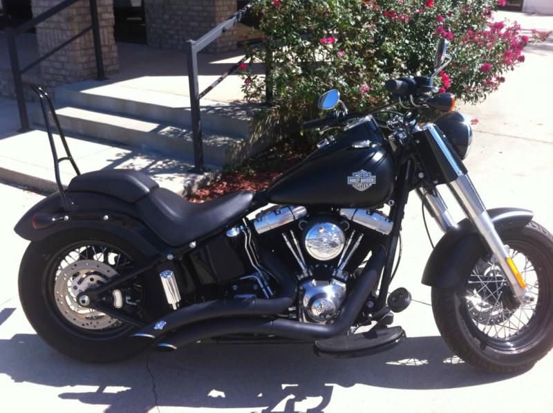 2013 Harley Davidson FLS Slim **1400 miles** Super Sharp
