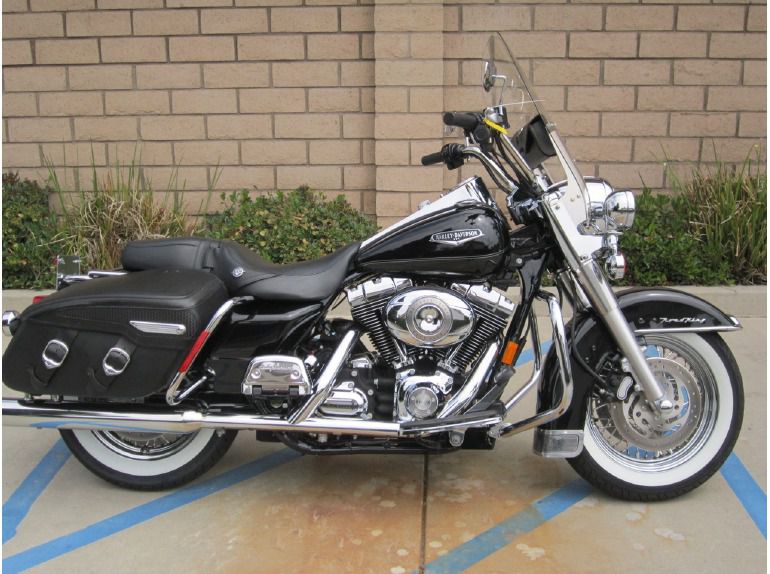 2007 Harley-Davidson FLHRC CLASSIC 