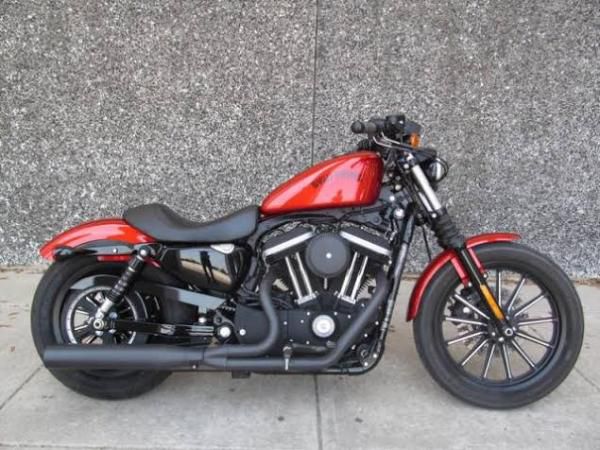 2013 Harley-Davidson Sportster 883 Iron XL883N 25