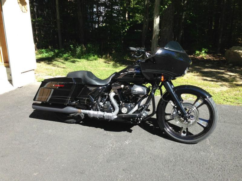 Custom bagger 2011 road glide 23" wheel blacked out gorgeous cams pipes stereo