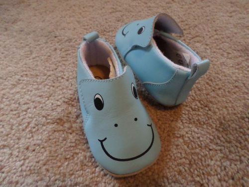 Infant sz 17 vincent sweden blue leather smiling frog velcro crib booties/shoes