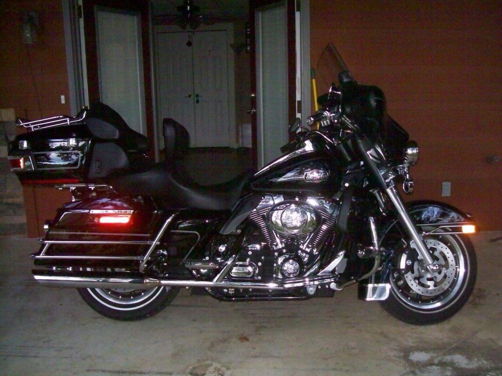 2008 Harley-Davidson Ultra Classic CVO Touring 