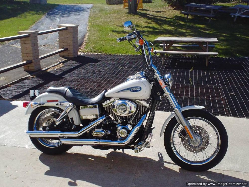 2006 Harley-Davidson FXDL Dyna Low Rider Cruiser 