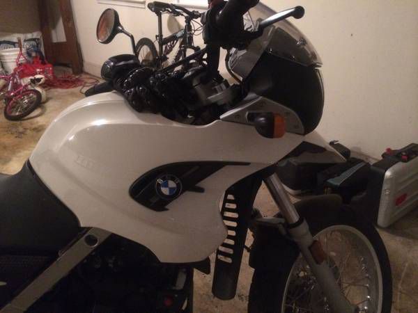 2009 BMW GS650 (1200 miles only!)