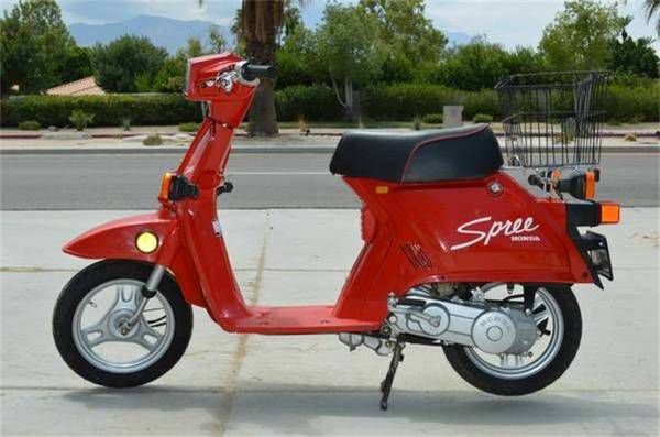 Scooter 1986 Honda Spree Vespa moped 50 Only 408 Miles