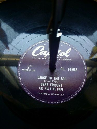 Rare gene vincent dance to the bop b/w i got it.78rpm vinyl record.capitol.vg