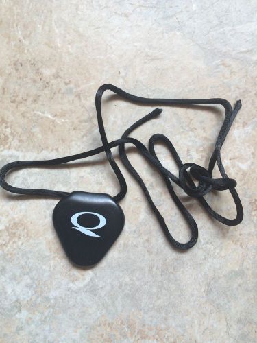 New, 100% original qlink pendant, black plastic triangular shape, srt3 techn.