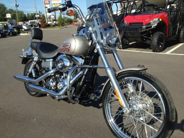 HARLEY DAVIDSON FX DYNA WIDE GLIDE 2007 SIX SPEED 3,384 MILES WITH ACCESSORIES
