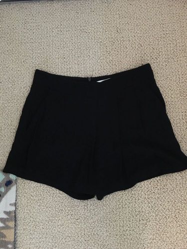 Cynthia vincent black shorts size 4