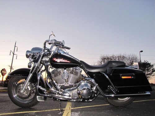 2004 Harley-Davidson Touring ROAD KING FLHRI