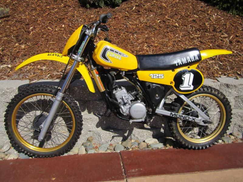 1981 Yamaha yz 125 MX vintage dirt bike motorcycle AHRMA collector's bike