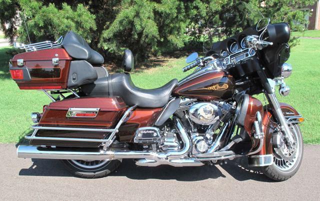 2009 Harley Davidson Ultra Classic - Hard to find color!
