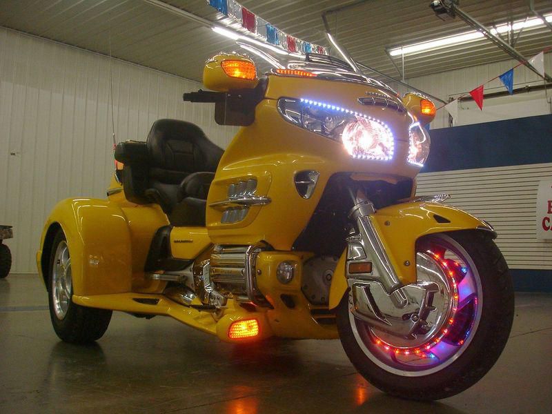 2010 Honda Goldwing Navi Champion Trike Chrome Lights