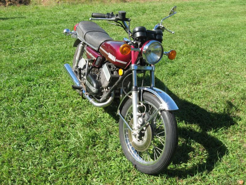 Vintage 1974 yamaha rd 350 torque induction motorcycle