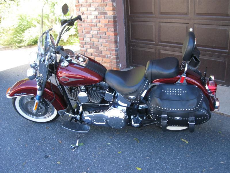 2001 Harley Davidson Heritage Softail 6300 miles beautiful, serviced by Harley