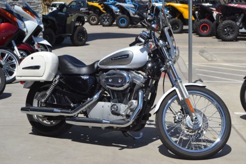 Harley-Davidson XL883C - 883 Custom