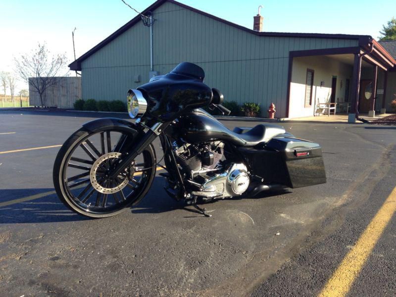 Harley davidson street glide flhx raked w 26" wheel