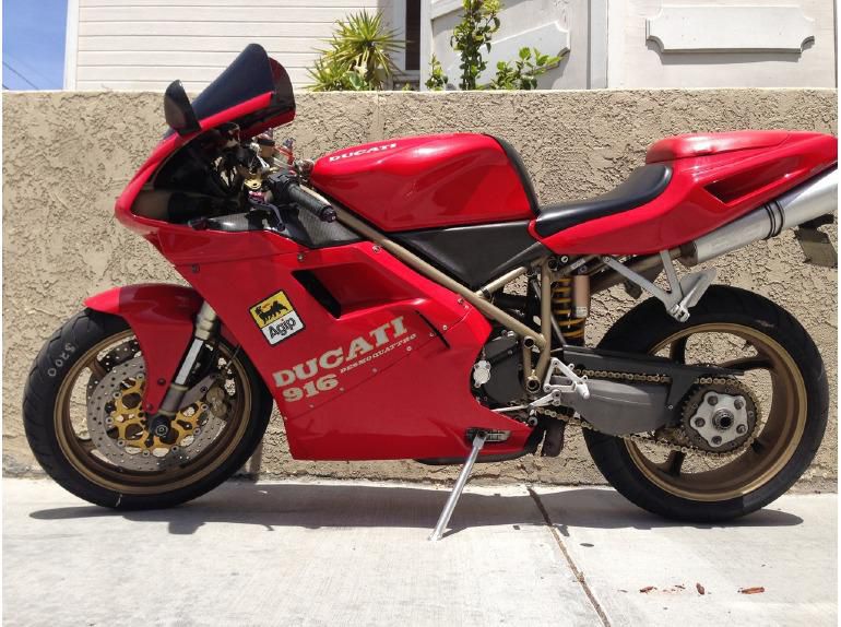 1997 Ducati Superbike 916 Sportbike 