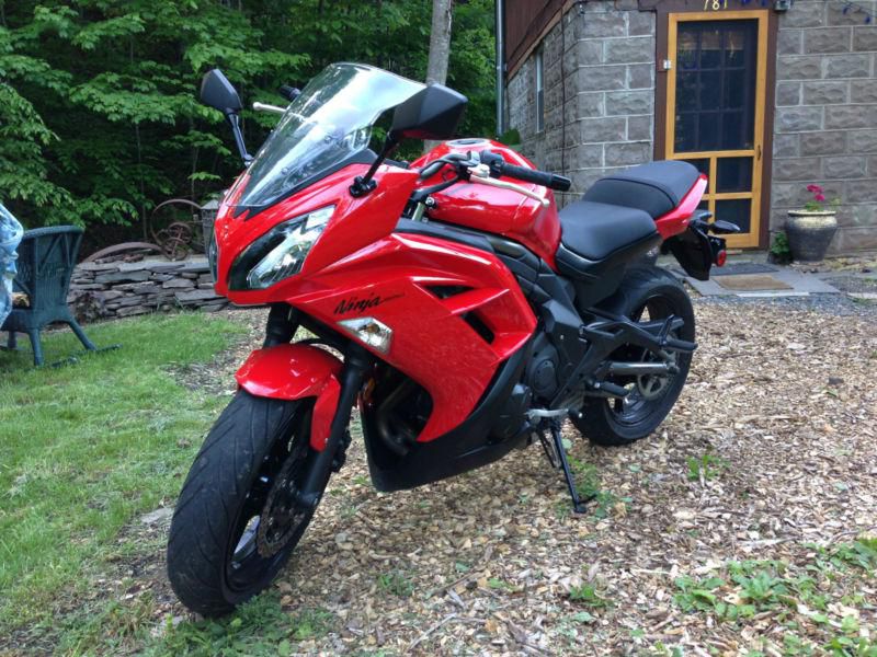 2012 Kawasaki Ninja 650 MINT Condition Motorcycle ONLY 1,900 miles