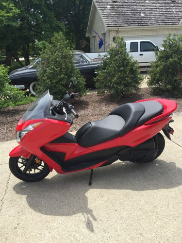 2014 Honda Forza scooter 300