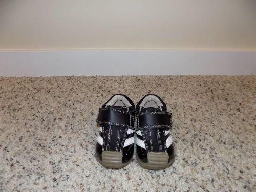 Vincent Swedish Shoes Black Boys Shoes in Size 21/US 5.5 New without Box