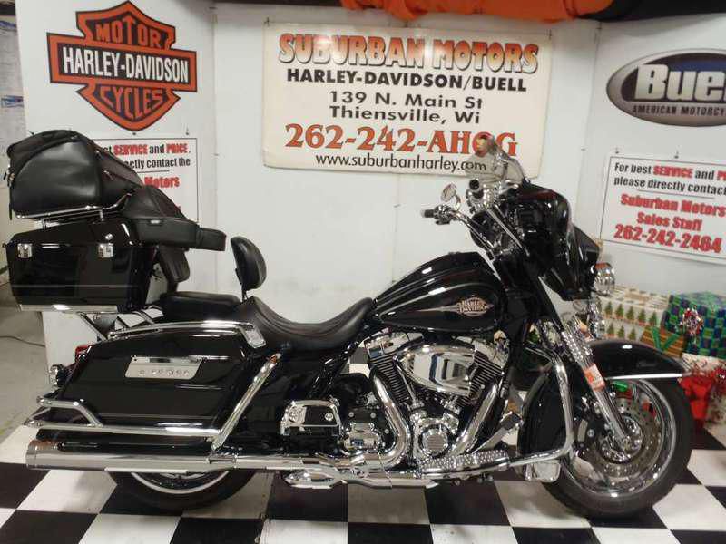 2011 Harley-Davidson FLHTC - Electra Glide Classic Touring 