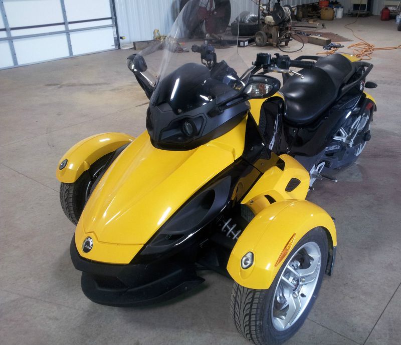 2009 can-am 990 sport touring<br />

