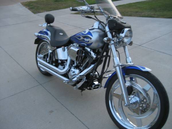 2003 Harley Davidson Softail Duece (Custom Harley Paint)