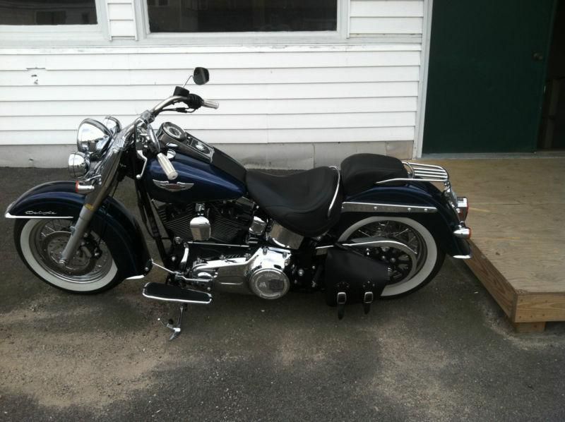 2012 Harley Deluxe FLSTN103 Motor