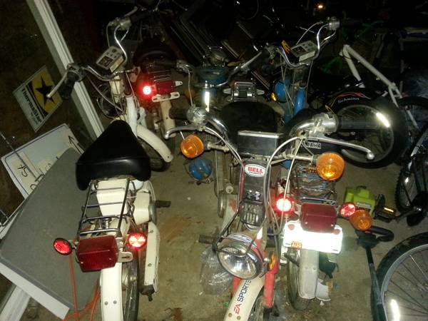 5 80&#039;s Yamaha qt50 mopeds