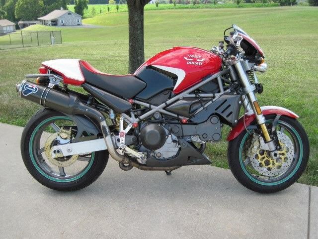 2002 Ducati Monster S4 Sportbike 