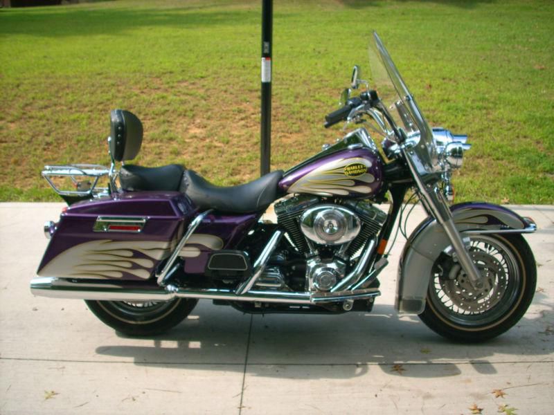 2002 Harley Road King Low Miles Limited Edition Paint