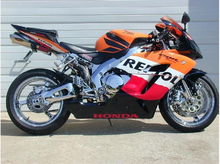 2005 Honda CBR1000RR Repsol Sportbike 