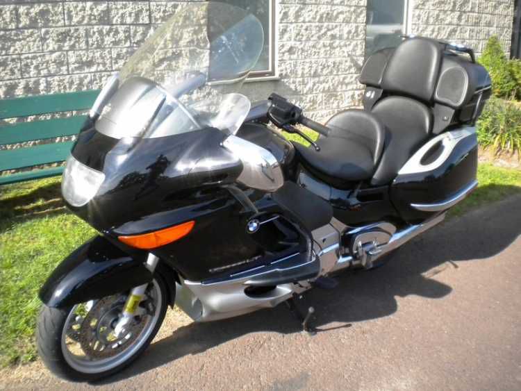 2002 BMW K1200LT Waiting For The Customer