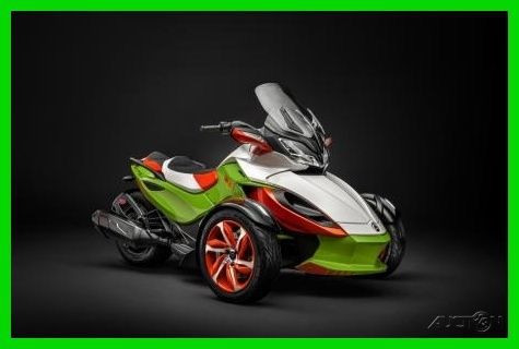 2015 Can-Am Spyder ST-S Special Series SE5