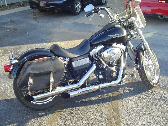 Used 2006 Harley Davidson Street Bob for sale.