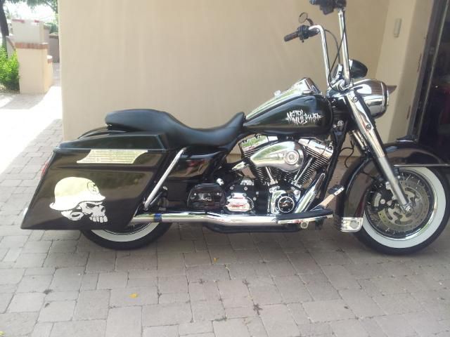 08 Custom Harley Touring Bagger