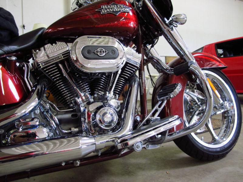 2012 Harley Davidson FLSTSE3 CVO Softail Convertible Screamin Eagle 110 LIMITED