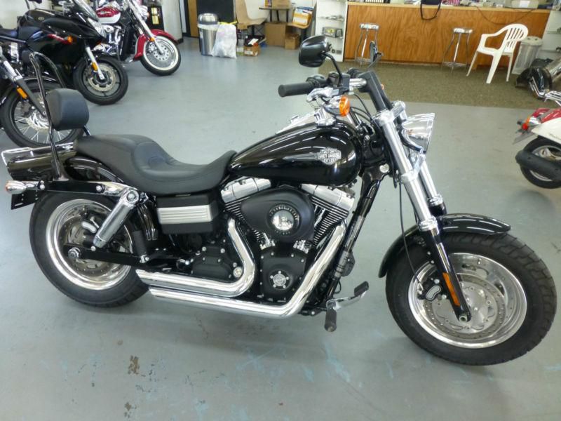 FATBOB LOW MILES ONE OWNER EXTRAS FAT BOB MUST SEE TO APPRECIATE PRISTINE