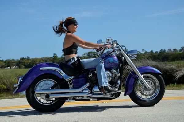 V Star 650 Classic custom paint, parts and accessories for sale as-is