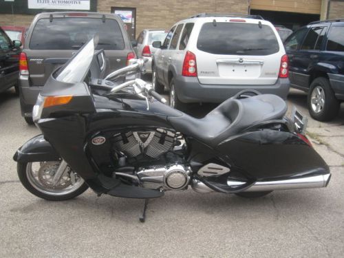 2009 Victory Victory Motorcycle 2009 Touring Vision Street