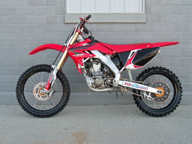 Used 2007 Honda CRF250R for sale.