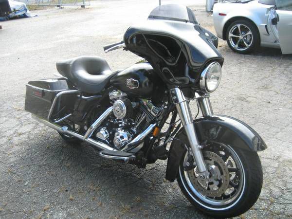 2008 Harley-Davidson Touring Street Glide FLHXI M2107