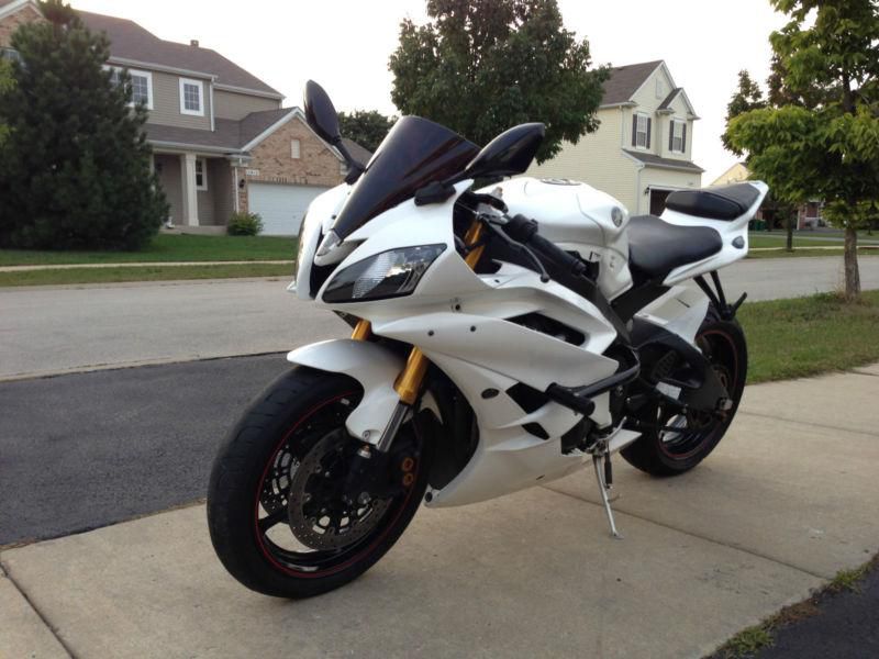 2007 Yamaha R6 R Modified ! LOW MILES, Great Condition, Stunt or Race Ready