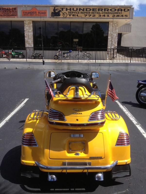 2005 beautiful yellow Honda Goldwing Anniv. Trike.All the bells and whistles.